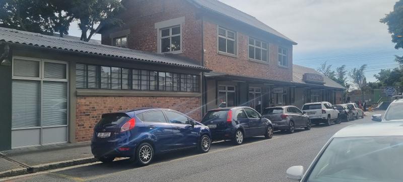 To Let Commercial Property for Rent in Mowbray Western Cape